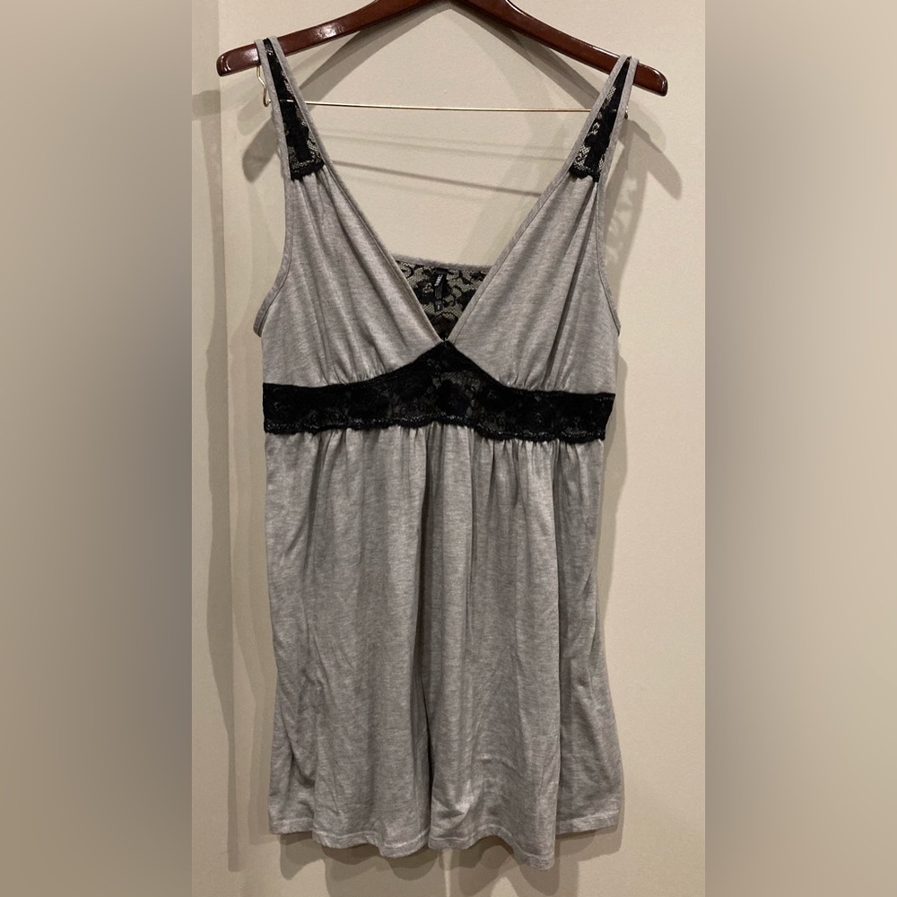 Torrid top size 2